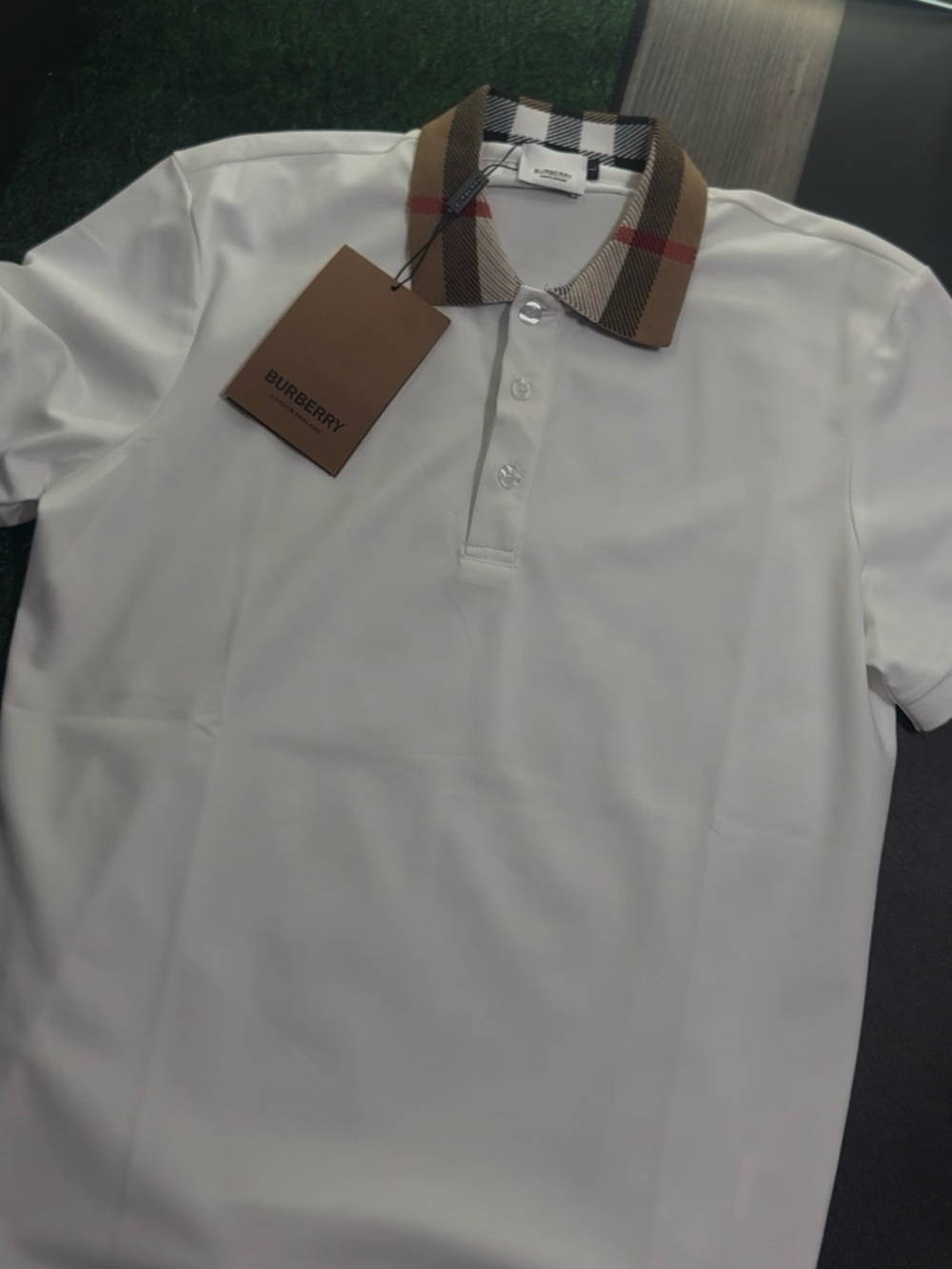 Burberry White Polo with Signature Beige Check Collar
